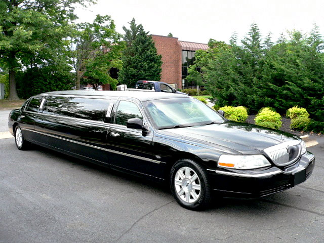 Indianapolis 8 Passenger Limo